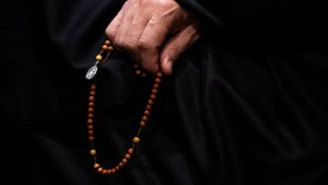 Aseguran que más de 200 mil menores sufrieron abusos religiosos católicos en España