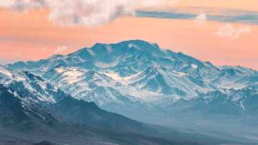 Instalarán sismógrafos en dos misteriosos volcanes de Neuquén 