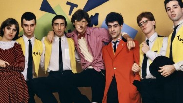 Twists del 83 + García en modo productor. Fabi Cantilo, Daniel Melingo, Polo Corbella, Charly, Eduardo Cano y el Gonzo Palacios.