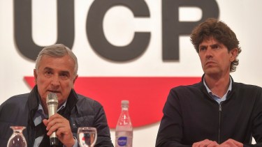 Morales y Lousteau, en la conferencia de prensa del radicalismo. 