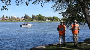La búsqueda del joven de Viedma que desapareció en el río Negro se reiniciará este miércoles