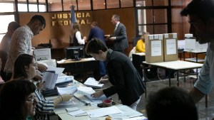 Elecciones en Río Negro: comenzó el escrutinio definitivo y 16 mesas definen el reparto de las bancas nacionales