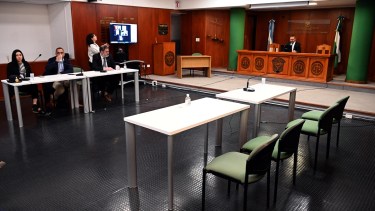 El juez Marcelo Chironi absolvió  a los dos imputados Carlos Graso y Oscar Szymañsky  por el “delito de omisión de los deberes del oficio” en la muerte del joven policía Gabriel Mandagaray. Foto : Marcelo Ochoa