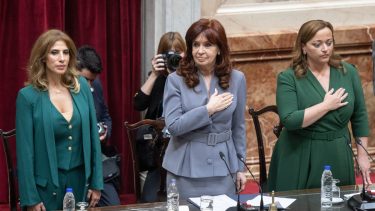 Con presencia de Massa, Milei y Cristina Kirchner, la Asamblea Legislativa proclamó las fórmulas del balotaje