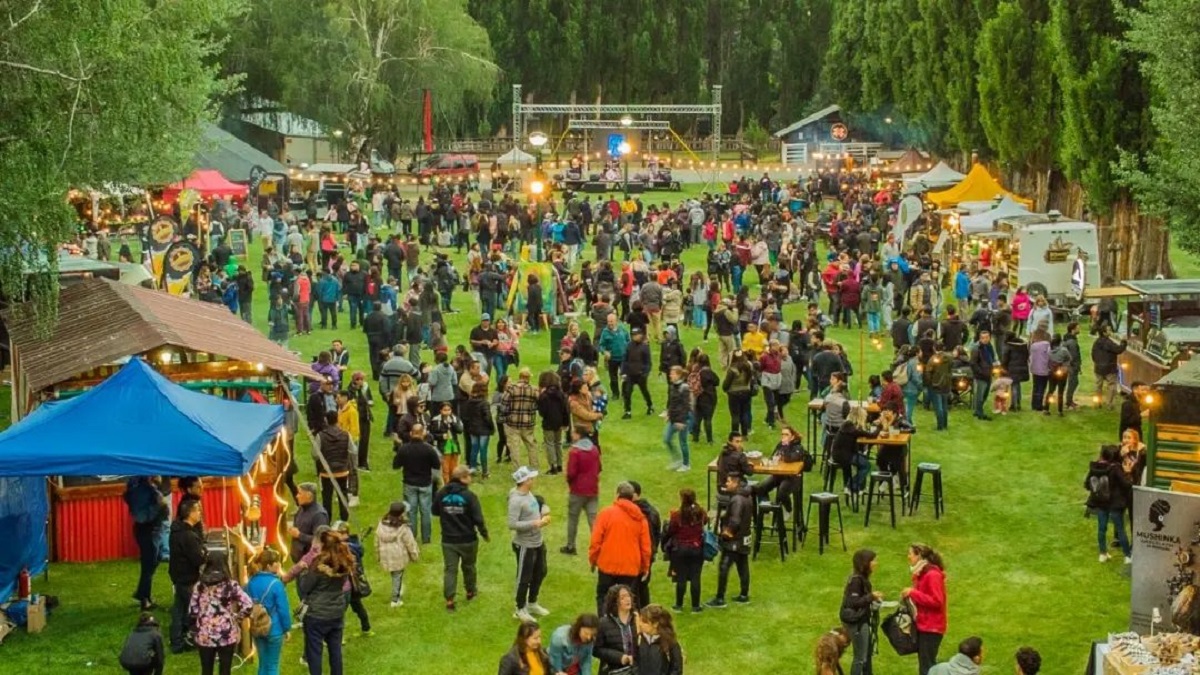 Fiesta de la Cerveza Artesanal del Sur Neuquino Biergarten Patagonia.