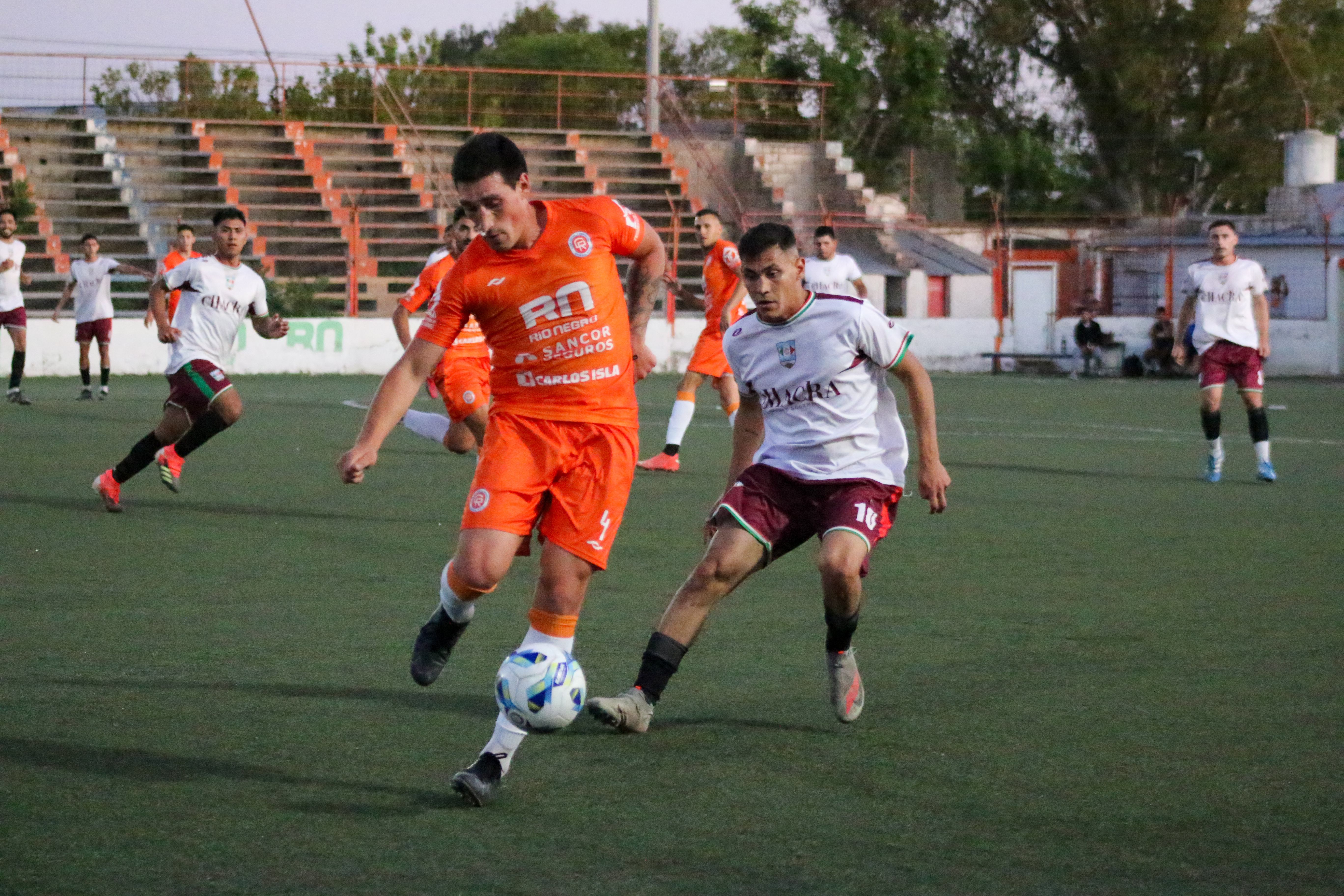 Círculo Italiano se impuso en los penales 5-4 ante Deportivo Roca y se clasificó a la final de la Liga Deportiva Confluencia. (Foto: Gentileza)