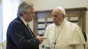 Alberto Fernández se despide de su mandato con una visita al papa Francisco