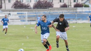 Rodrigo Mora metió su primer gol en el Regional Amateur en Alas Argentinas de Bariloche