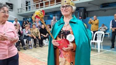 Inés Encina, nueva reina de la RED  Rionegrina de la Tercera Juventud. Foto: gentileza. 