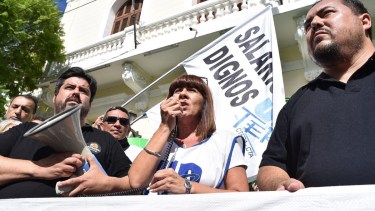 Los dirigentes de sindicatos estatales de Río Negro opinaron sobre el control de ausentismo que aplicará la provincia. Archivo