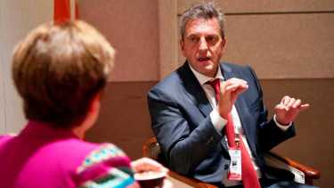 Sergio Massa, candidato presidencial, propuso cambios significativos en el acuerdo con el FMI y el programa económico para asegurar un futuro más estable. Foto Archivo.