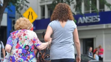 ANSES ofrece un reconocimiento a las mujeres que han cuidado de su familia, en tareas del hogar.-