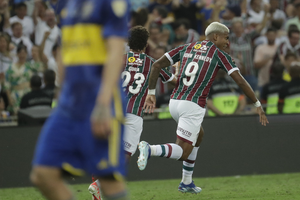 John Kennedy le dio la victoria y la Copa Libertadores a Fluminense con un tremendo remate. (AP Photo/Bruna Prado)