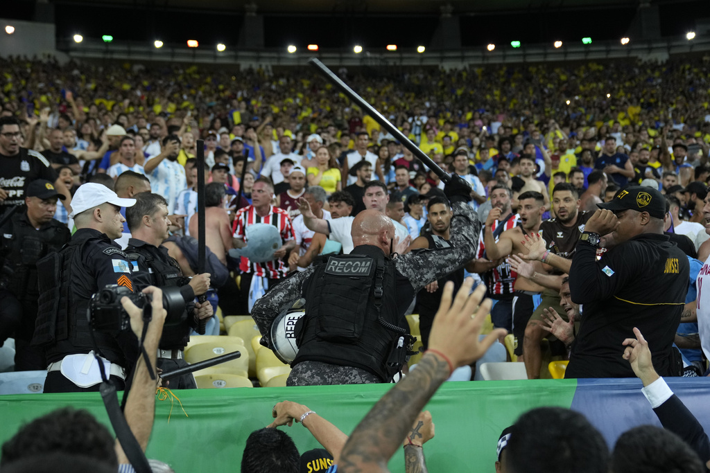 Infatino manifestó su repudio contra el violento accionar de la policía de Río de Janeiro. (AP Photo/Silvia Izquierdo)