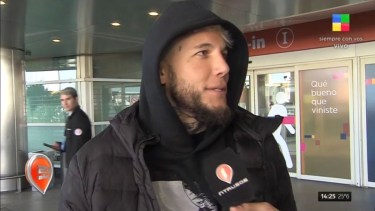 Alex Caniggia regresó al país luego de su polémica expulsión de Gran Hermano España.