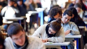 Qué pasará con las becas Progresar, tras el triunfo de Javier Milei