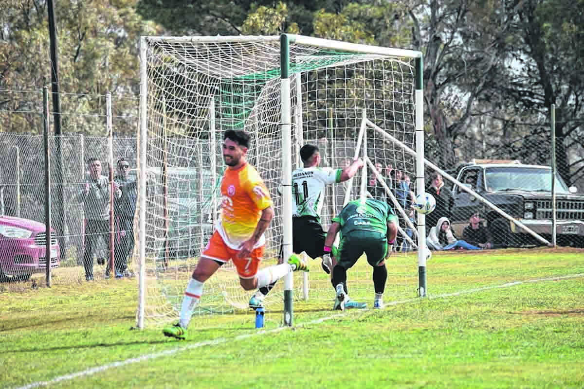Deportivo Roca viene de ganar y jugará su primer partido como local en el torneo¿ ante Villalonga.