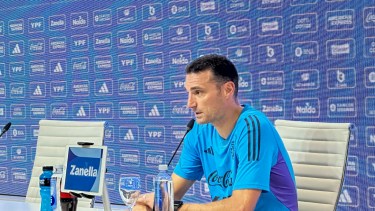Lionel Scaloni brindó una conferencia de prensa en la previa al encuentro con Uruguay. (Foto: AFA)