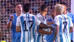 El polémico gesto de Ugarte a De Paul que reprochó Messi