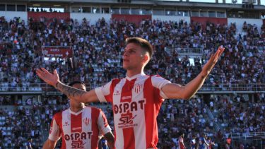 Unión ganó y se salvó del descenso.