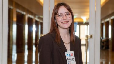 Marianela Pepe, de Junín de los Andes, expuso sobre jóvenes y el futuro del ambiente en el Foro de Koli en Finlandia. 