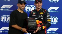 Imagen de Fórmula 1: el Kun Agüero le entregó el premio a Verstappen, que logró la pole