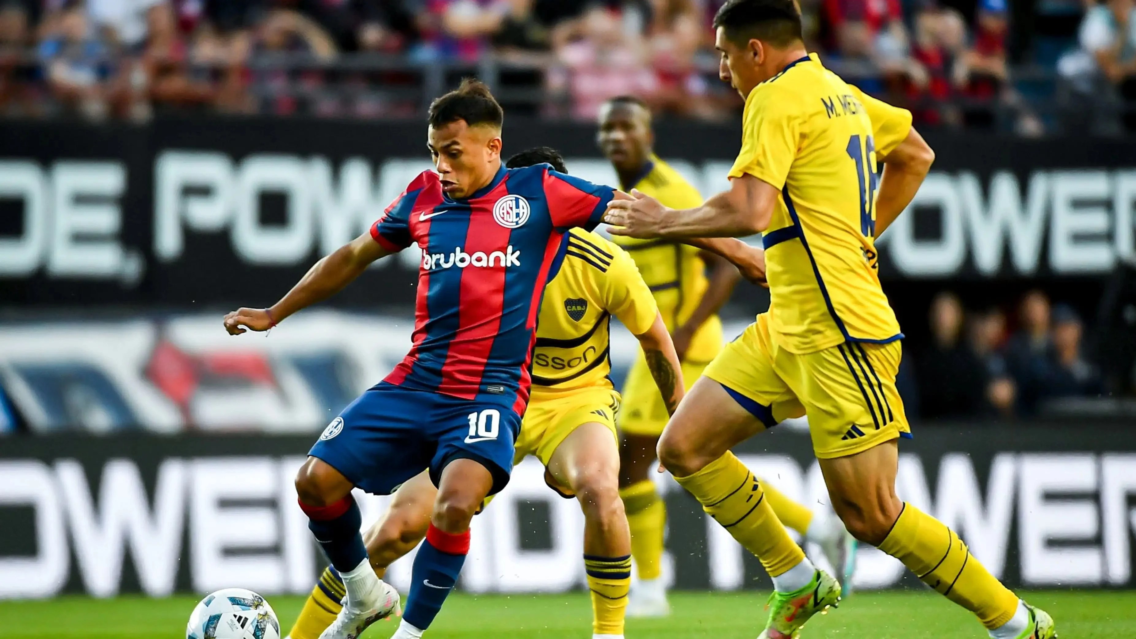 Boca y San Lorenzo se enfrentan en un clásico decisivo en La Bombonera ...