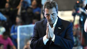 Massa en Río Negro: qué anuncios dejó tras su paso por Roca y Cipolletti, uno por uno