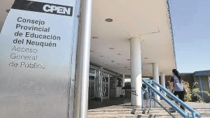 Neuquén emitirá títulos de fin de estudios de manera digital