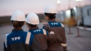 YPF busca colaborar con la erradicación de la violencia de género en la industria de la energía