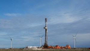 Darío Martínez: «no hay crisis en la producción de petróleo y gas y Chirillo debería saberlo»