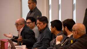 Investigan a un millar de empleados públicos de Neuquén que cobraban planes sociales