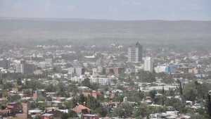 Alerta por viento, lluvia y nieve en Neuquén y Río Negro: las ráfagas podrían superar los 110 km/h