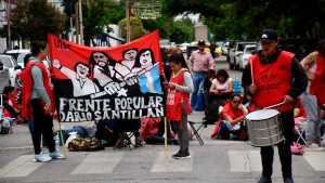 Viernes de cortes en Neuquén: se levantó la protesta en el centro y los bloqueos en Vista Alegre