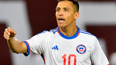 El jugador apuntó contra la Federación de Chile y elogió a Berizzo, extécnico del seleccionado.