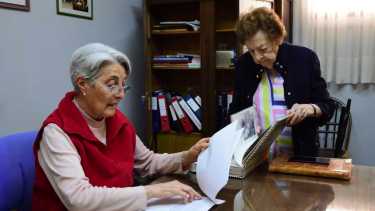 Marcia y Sara recordaron la historia de Adanil. Foto: Andres Maripe.