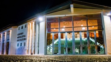 La Feria del Libro ya se palpita en Viedma con dos obras locales: «Portáte Bien» y «Aloe Vera»