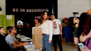 Victoria Villarruel votó en un jardín de infantes: «hacer pintadas de los 30.000 es como ir a un cementerio y pintar al Oso Barney»