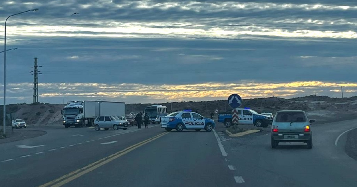 El accidente se registró la mañana de este martes, sobre la Autovía Norte, actual Ruta 22. (Gentileza)