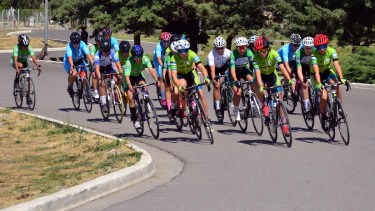 El ciclismo se disputará en Viedma, sobre la Ruta Provincial N° 1, donde se realizará un operativo de seguridad. Foto Archivo Marcelo Ochoa.
