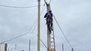 Operario de Edersa sufrió una descarga eléctrica  en Catriel: debió ser hospitalizado
