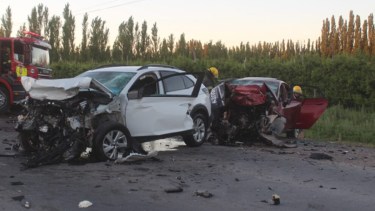Murieron tres personas tras el impacto. Foto: Centenario Digital. 