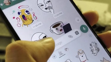 Cuáles son las mejores apps para descargar stickers de WhatsApp y cómo crearlos manualmente. 
