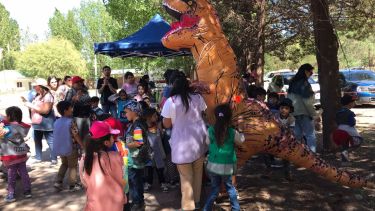 Con foco en los dinosaurios, Añelo tuvo su primera feria de ciencias. Foto: Gentileza Universidad Nacional del Comahue. 