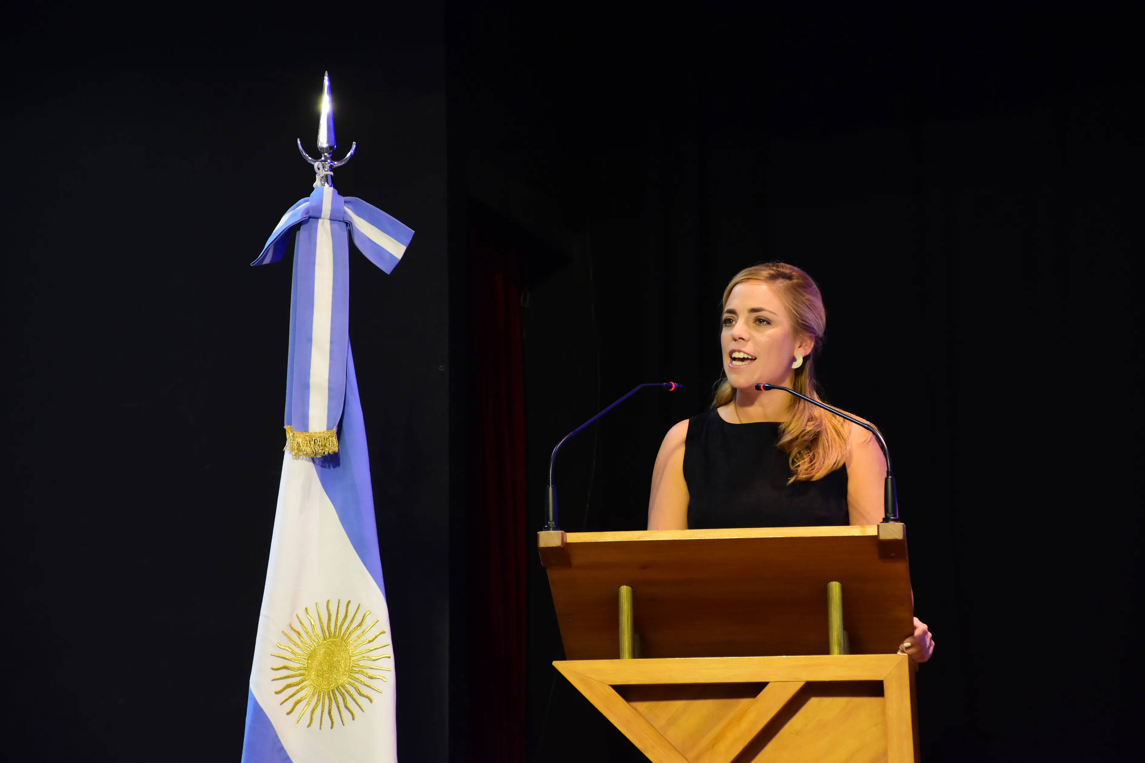Cuándo asume su segundo mandato la intendenta de Roca María Emilia ...