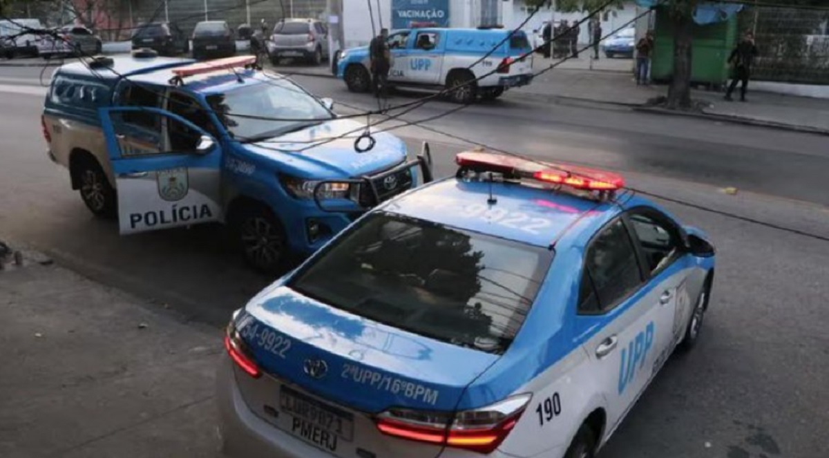 La Policía Federal dijo en un comunicado que detuvo a dos personas, que no nombró, por cargos de terrorismo en Sao Paulo.