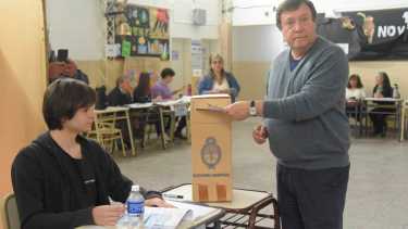 El gobernador electo, Alberto Weretilneck, resuelta la Presidencia, avanzará en la definición de su equipo provincial. Foto: Florencia Salto. 