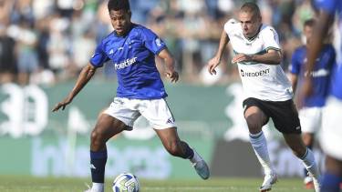 El partido entre Coritiba y Cruzeiro tuvo que ser detenido sobre el final.
