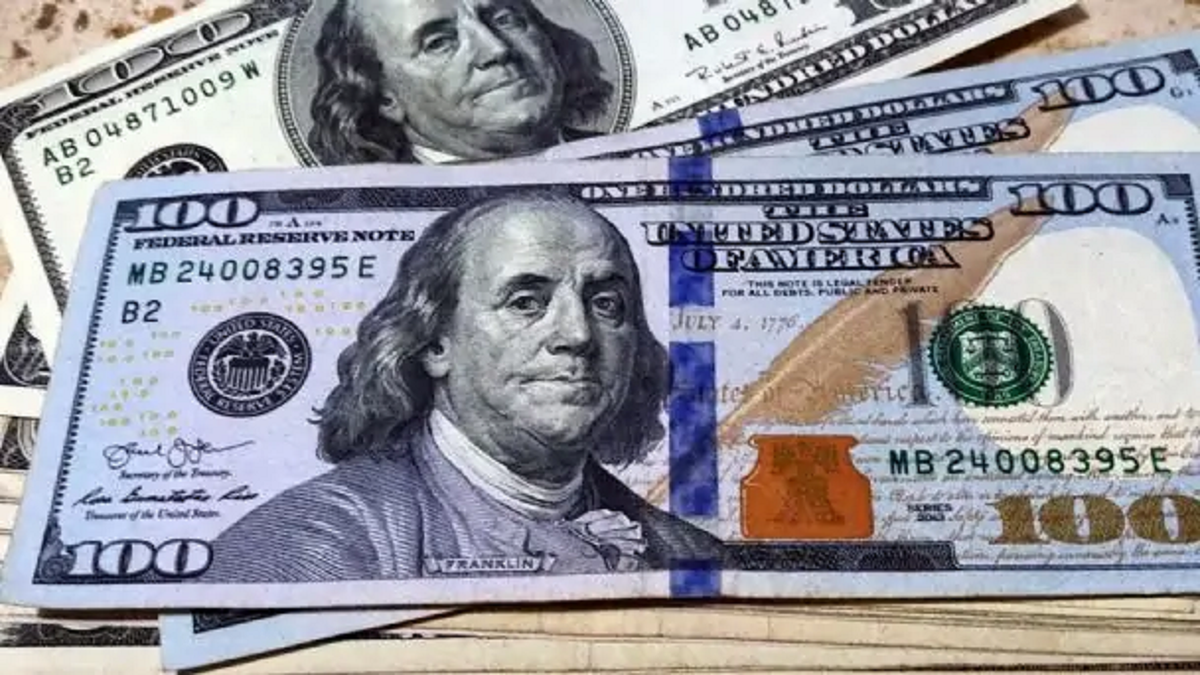 Dólar: el blue cerró en récord y la brecha alcanza su punto máximo desde la devaluación