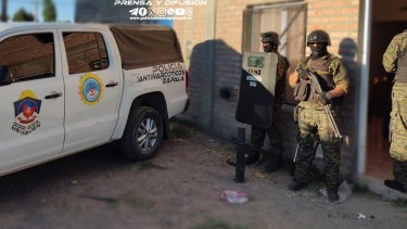 Demoran a dos mujeres que vendían droga en Zapala: secuestran millonaria suma de dinero 